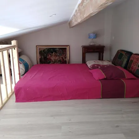 Maison De Ville Style Annee 30 בית אירוח פרפיניין